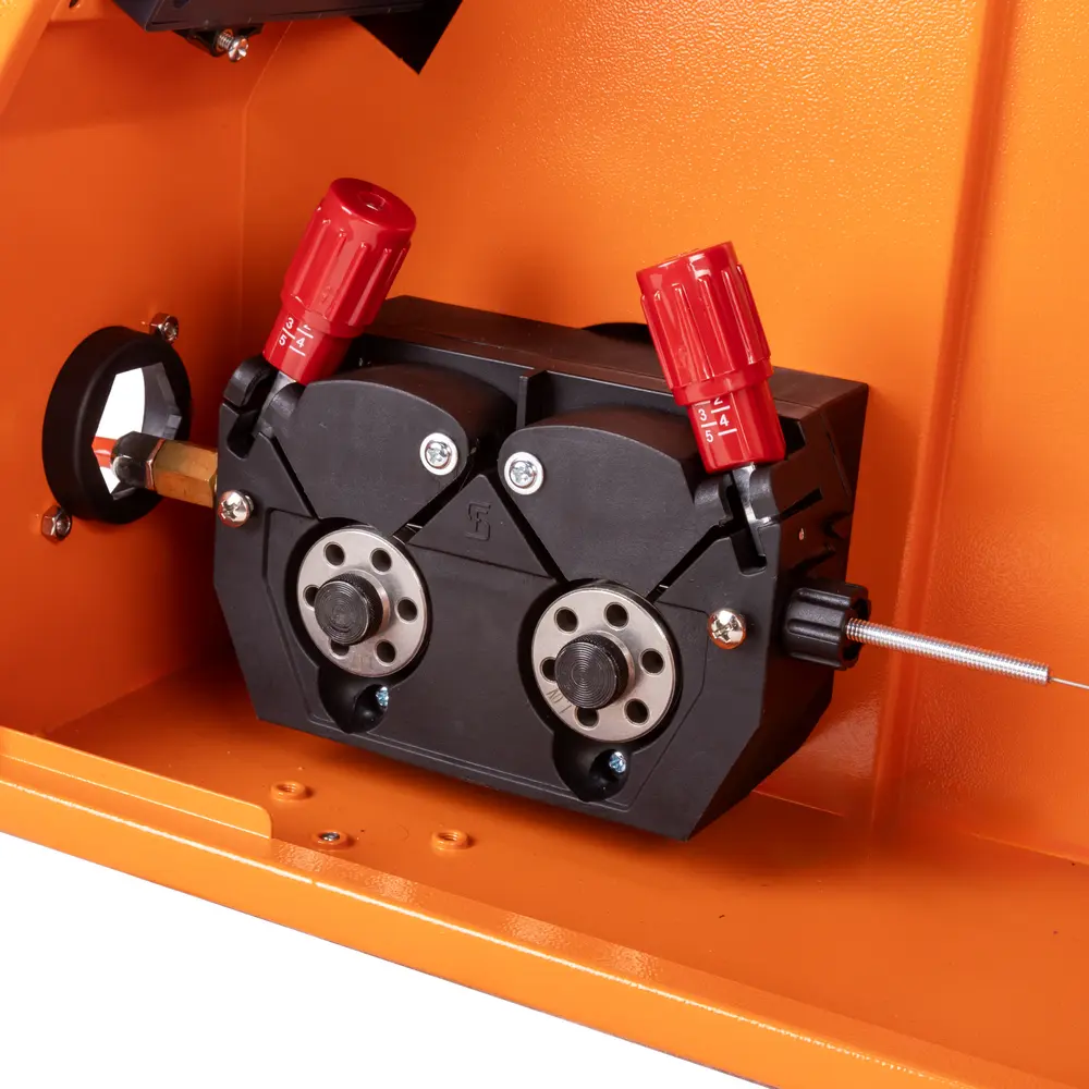 Аппарат для ручной лазерной сварки, резки и очистки FOXWELD LASER 1500-3-МТ