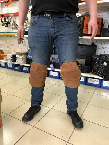 Наколенники