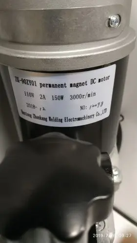 Механизм подачи проволоки для сварочного трактора