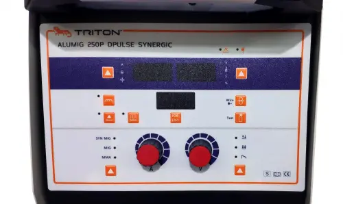 Сварочный полуавтомат TRITON ALUMIG 250P Dpulse Synergic